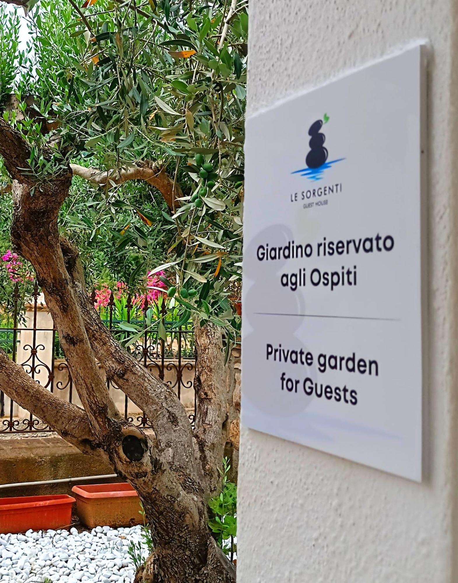 Le Sorgenti Guest House Ilbono Eksteriør bilde
