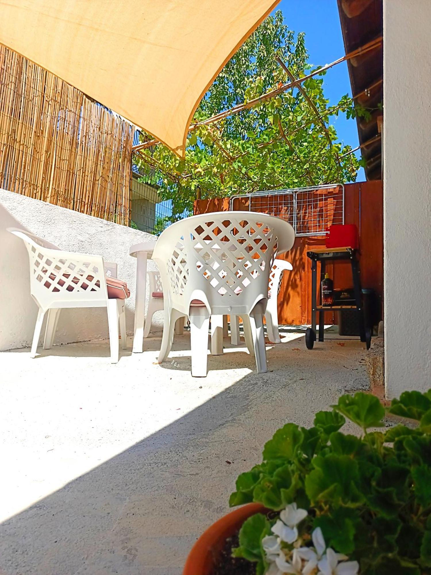 Le Sorgenti Guest House Ilbono Eksteriør bilde